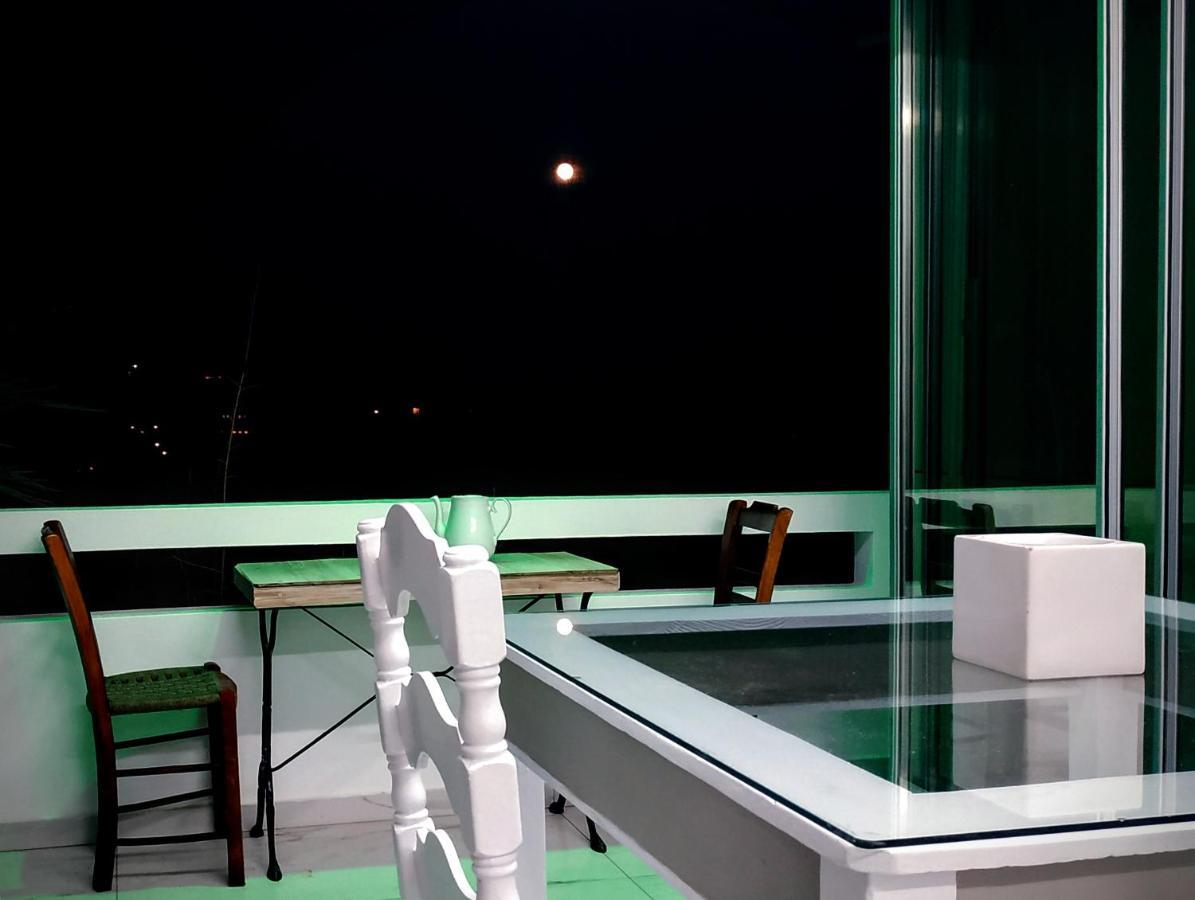 Suite Of Light Rooms Perama  Zewnętrze zdjęcie